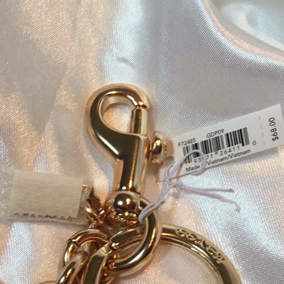 COACH GOLD HEART KEYCHAIN LATCH FOB BAG CHARM - Picture 3 of 5